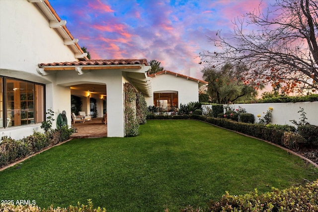 84 Biltmore Est, Phoenix, AZ 85016 - view of yard featuring a patio area and fence
