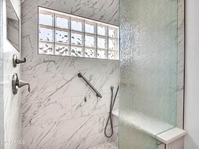 15377 W Catalina Ct, Goodyear, AZ 85395 - bathroom with tiled shower