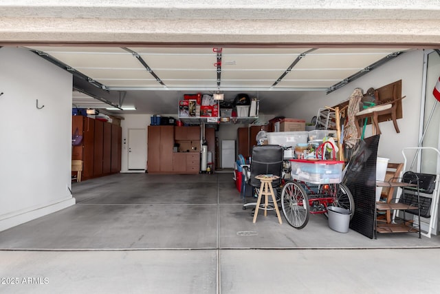 5083 W Buckskin Dr, Eloy, AZ 85131 - garage featuring water heater