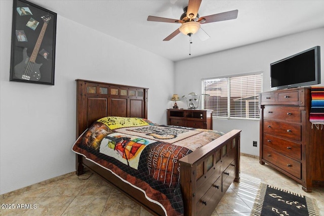 bedroom featuring ceiling fan