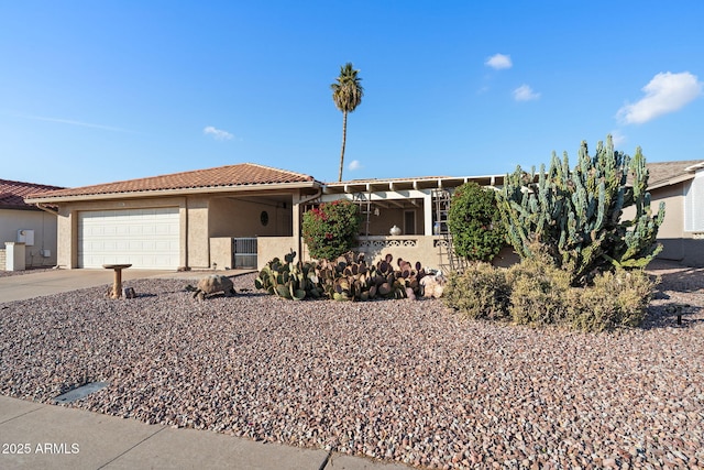 view of front of home featuring a garage