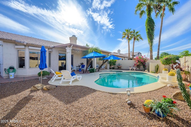 316 W Anderson Ave, Phoenix, AZ 85023 - view of swimming pool with a patio area and a fenced backyard