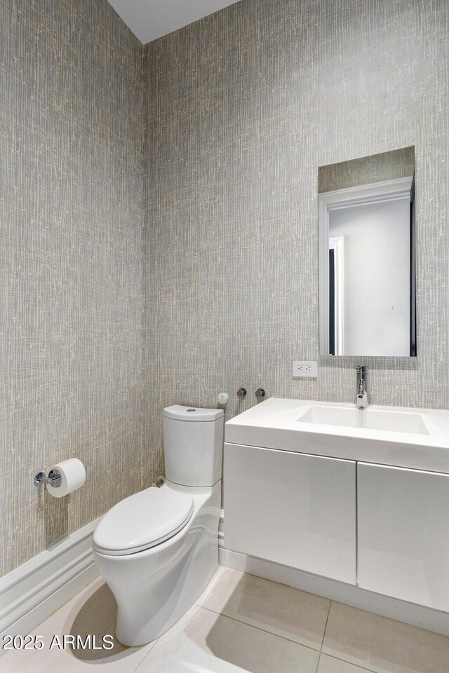 26099 N 88th Way, Scottsdale, AZ 85255 - bathroom featuring vanity, toilet, and tile patterned flooring