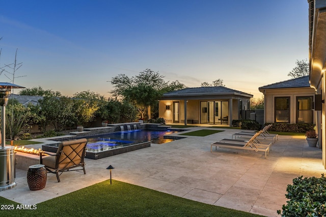 26099 N 88th Way, Scottsdale, AZ 85255 - outdoor pool with a patio and an in ground hot tub