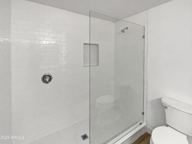 5308 N 77th Dr, Glendale, AZ 85303 - full bath featuring toilet and tiled shower