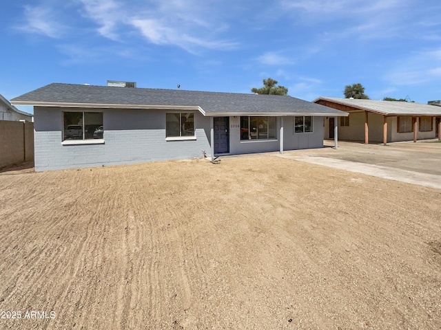 5308 N 77th Dr, Glendale, AZ 85303 - single story home with brick siding