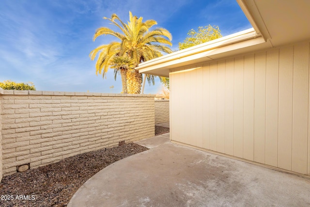 view of yard with a patio