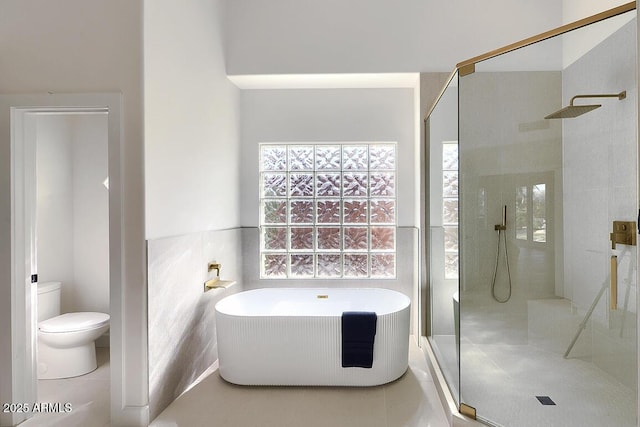 12225 E Cortez Dr, Scottsdale, AZ 85259 - full bathroom featuring toilet, a tile shower, and a freestanding bath