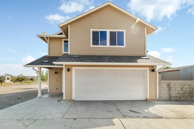 view of front property featuring a garage