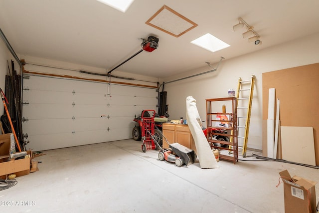 2701 E Caldwell St, Phoenix, AZ 85042 - garage with a garage door opener