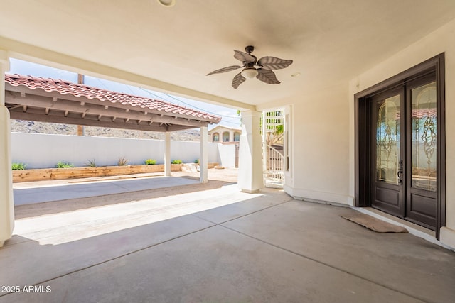 2701 E Caldwell St, Phoenix, AZ 85042 - view of patio with fence and ceiling fan