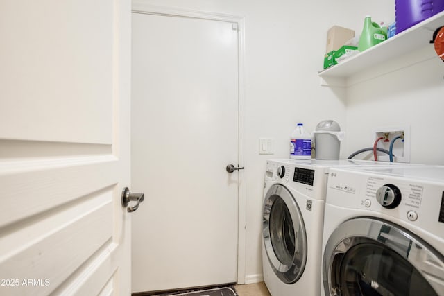 laundry room featuring laundry area and independent washer and dryer