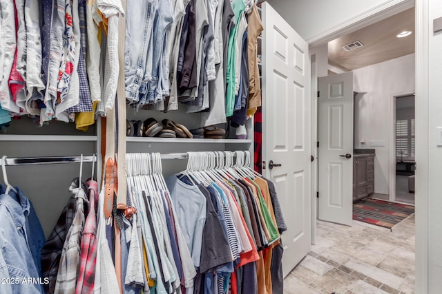 view of spacious closet