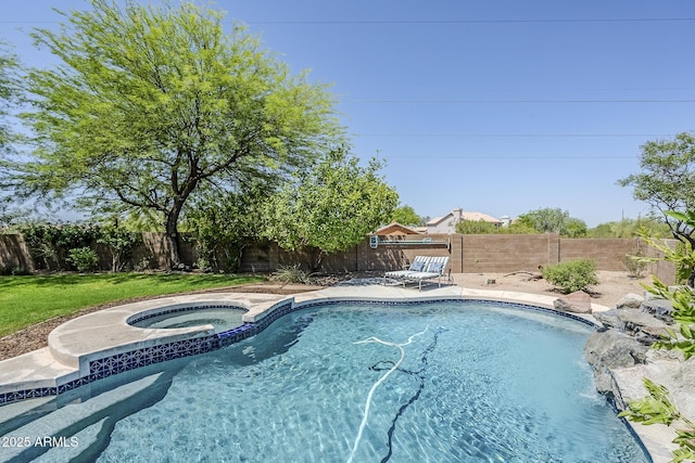 31259 N 42nd Pl, Cave Creek, AZ 85331 - view of pool featuring a fenced backyard and a pool with connected hot tub