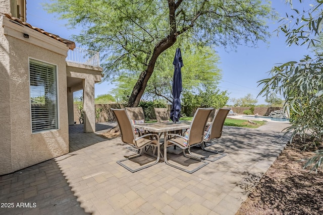 31259 N 42nd Pl, Cave Creek, AZ 85331 - fenced backyard with outdoor dining area and a patio area