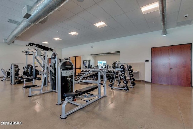 exercise room featuring visible vents