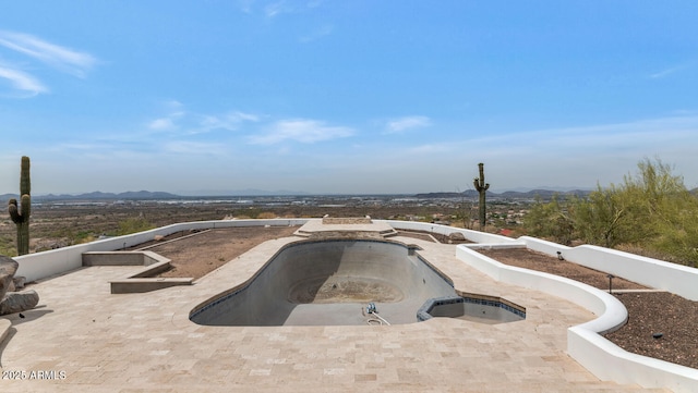 301 E Jomax Rd, Phoenix, AZ 85085 - view of swimming pool with an in-ground hot tub, a mountain view, and an empty pool