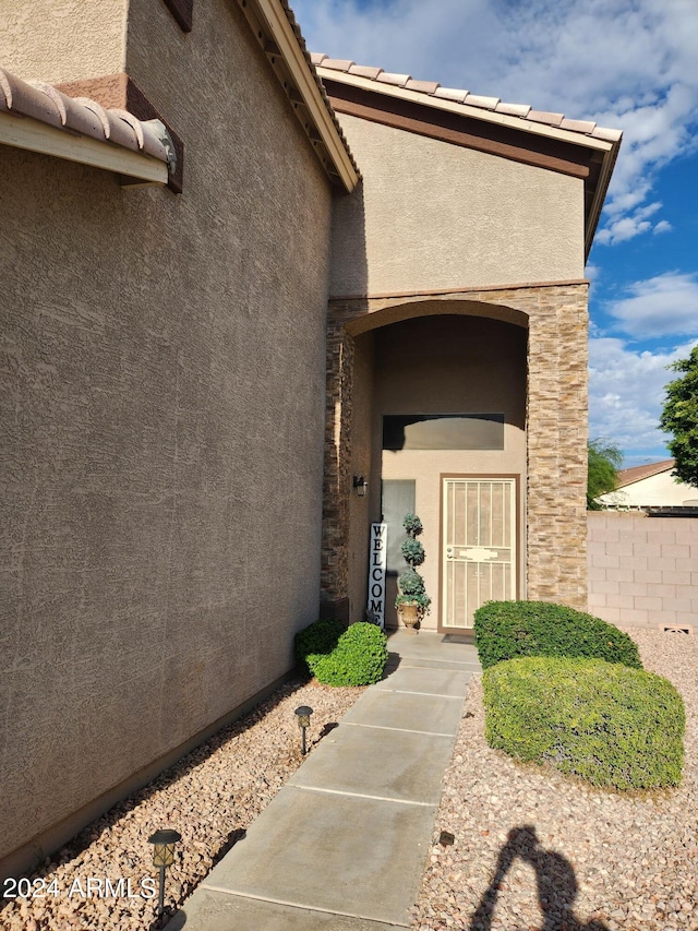 view of entrance to property