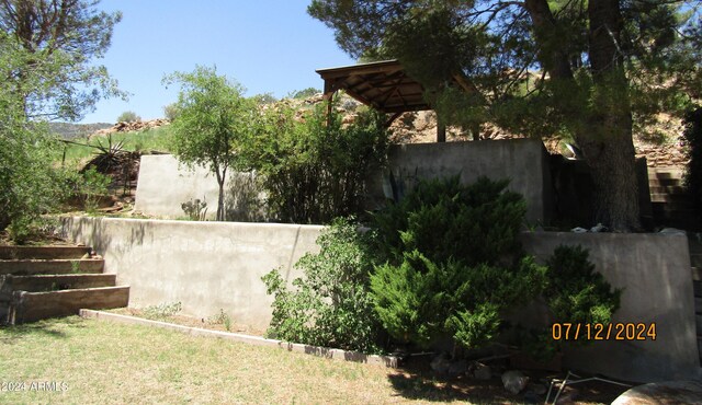 60 Wood Cyn, Bisbee, AZ 85603 - view of yard with fence