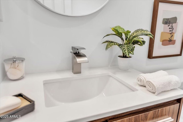 6747 N 12th St, Phoenix, AZ 85014 - room details featuring a sink