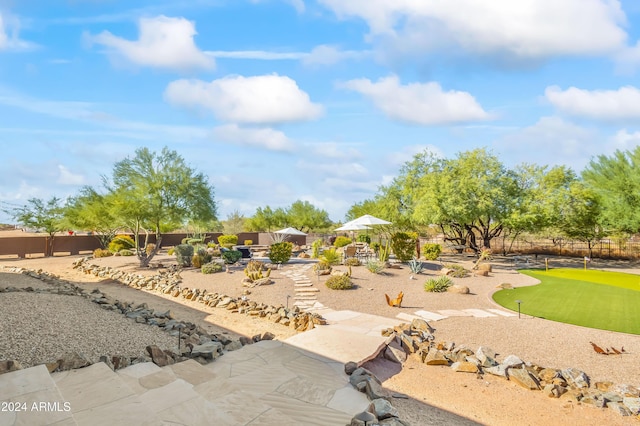 15406 E Cavedale Dr, Scottsdale, AZ 85262 - view of community with an area to practice putting