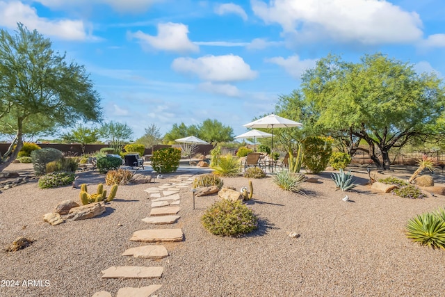 15406 E Cavedale Dr, Scottsdale, AZ 85262 - view of yard featuring a patio area