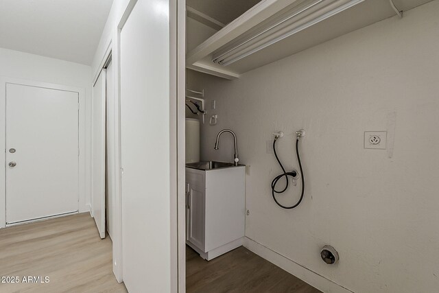 16421 N 34th Ave, Phoenix, AZ 85053 - washroom with light wood-style floors