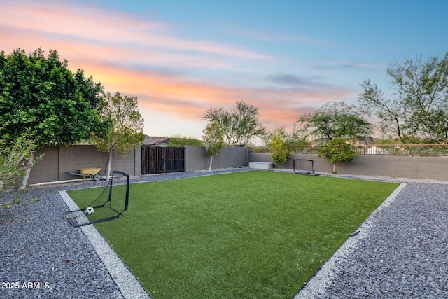 9527 W Whitehorn Way, Peoria, AZ 85383 - view of yard