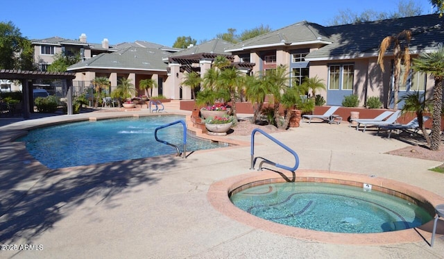 5345 E Van Buren St Unit 115, Phoenix, AZ 85008 - community pool with a hot tub, a pergola, and a patio