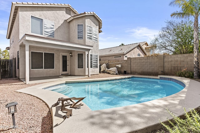 3211 E Kerry Ln, Phoenix, AZ 85050 - view of swimming pool with a fenced backyard, a fenced in pool, and a patio area