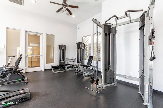 exercise room featuring ceiling fan