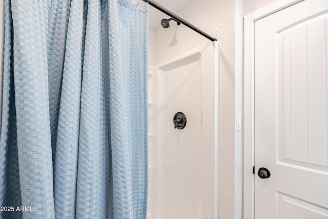 1135 E 4th St, Casa Grande, AZ 85122 - bathroom with curtained shower