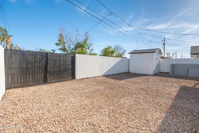1135 E 4th St, Casa Grande, AZ 85122 - view of fenced backyard