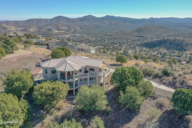 drone / aerial view with a mountain view