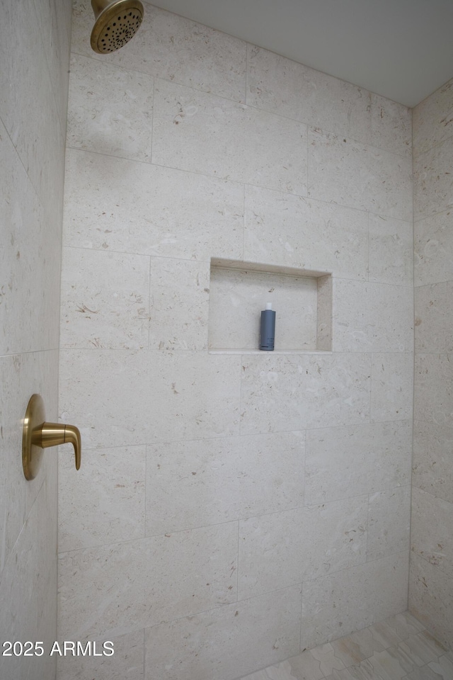 4525 N 66th St Unit 95, Scottsdale, AZ 85251 - bathroom view of a tile shower
