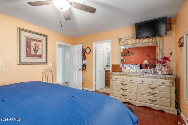 3136 W Sunnyside Ave, Phoenix, AZ 85029 - bedroom with ceiling fan and light wood-type flooring