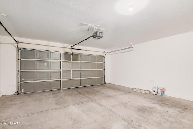3719 W Carson Rd, Phoenix, AZ 85041 - garage featuring a garage door opener