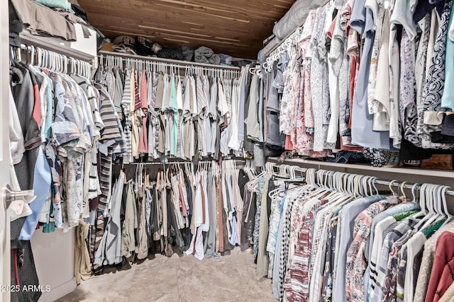 7648 W Mauna Loa Ln, Peoria, AZ 85381 - view of walk in closet