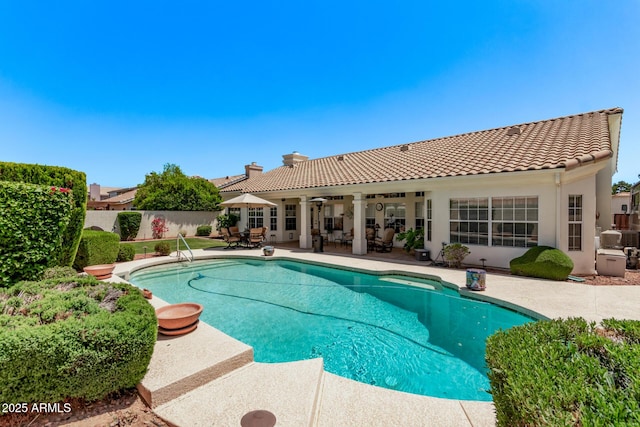 7648 W Mauna Loa Ln, Peoria, AZ 85381 - view of pool featuring a patio area, ceiling fan, and fence