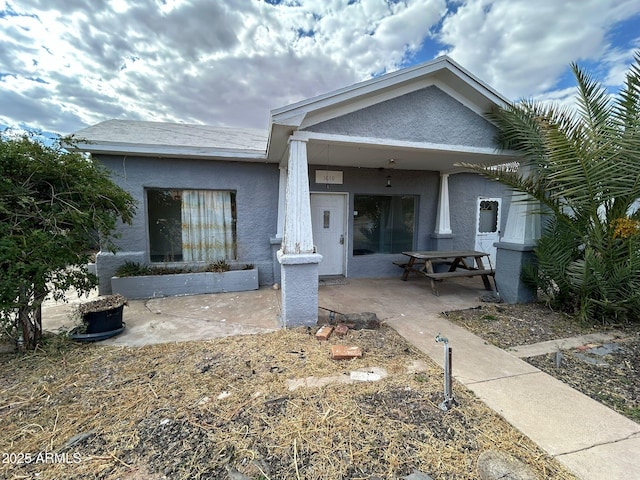 view of front of house featuring a patio area