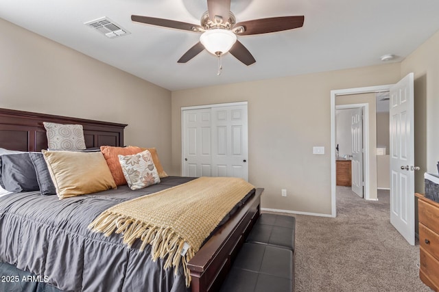 bedroom featuring carpet floors, a ceiling fan, baseboards, visible vents, and a closet
