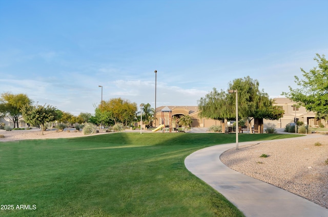 2727 S Balboa Dr, Gilbert, AZ 85295 - view of community with a lawn