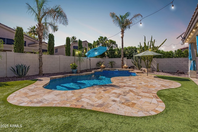 3190 S Holguin Way, Chandler, AZ 85248 - view of swimming pool featuring a patio