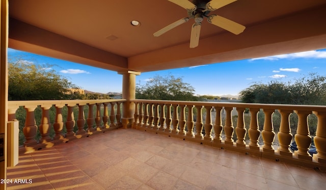 balcony with ceiling fan