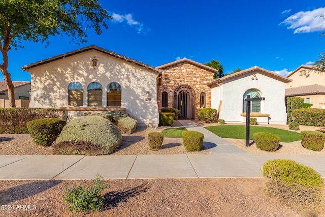 view of mediterranean / spanish-style house