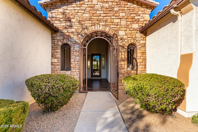 view of property entrance