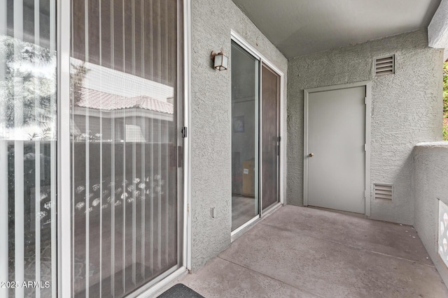 2929 W Yorkshire Dr Unit 2074, Phoenix, AZ 85027 - property entrance with stucco siding