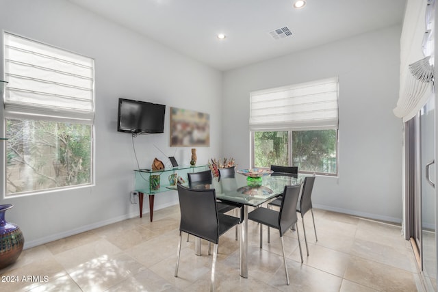 dining space with a healthy amount of sunlight