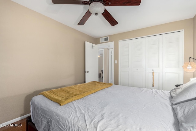 3643 E Friess Dr, Phoenix, AZ 85032 - bedroom with baseboards, a closet, and a ceiling fan