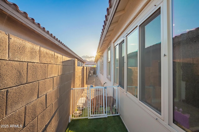 5897 N 195th Dr, Litchfield Park, AZ 85340 - view of side of property with a tile roof